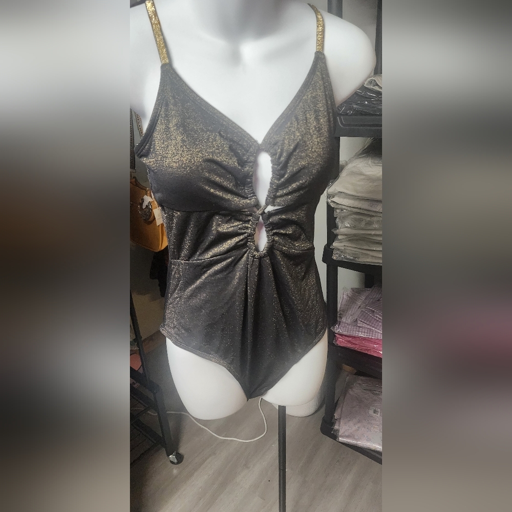 Cupshe Gold and Black Ruched One Piece Swimsuit